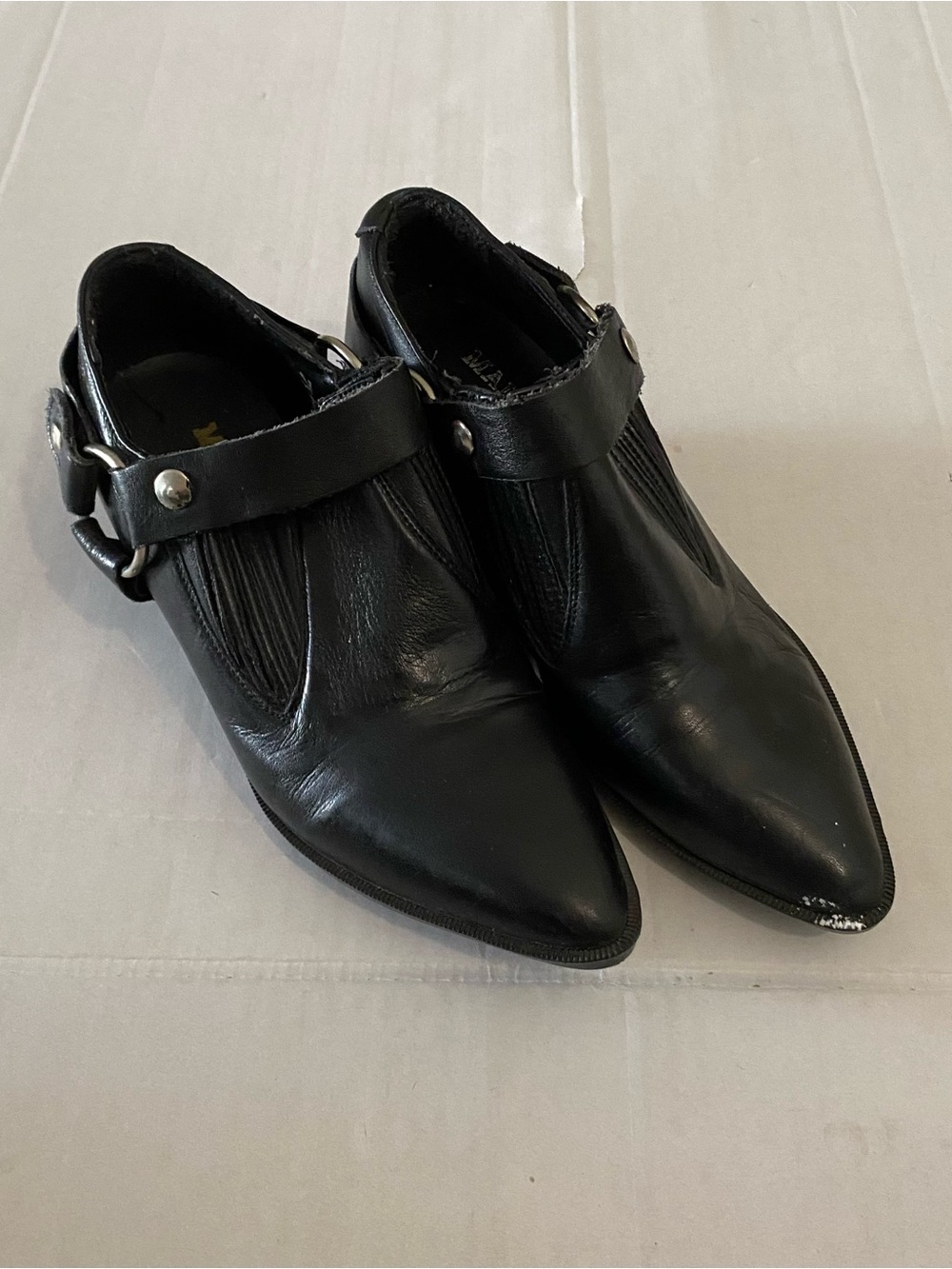 Maine Woods Black Pointed Leather Women’s Slip-On Shoes 7.5